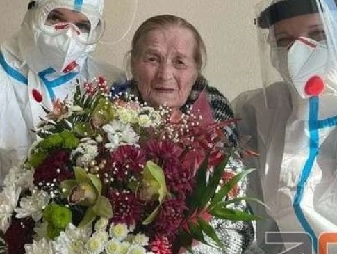 100-річна українка вперше в житті потрапила на лікарняне ліжко