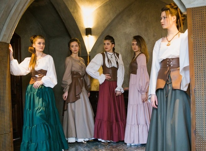У Луцьку створили колекцію середньовічного одягу