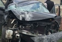 Вщент розтрощив авто: на Волині 23-річний водій врізався в електроопору