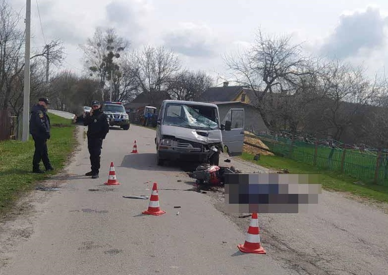Смертельна аварія: на Рівненщині п'яний водій збив сімейну пару, яка їхала на скутері