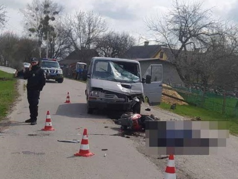 Смертельна аварія: на Рівненщині п'яний водій збив сімейну пару, яка їхала на скутері