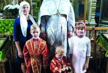 Волинський священик їздить на змагання, частує парафіян шашликами і ввів моду на рідкісні імена