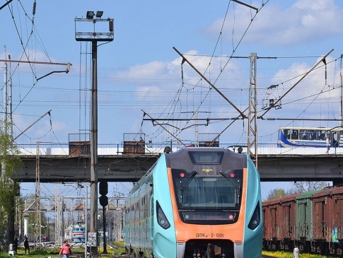 Луцьк отримав додатковий сучасний поїзд до Львова