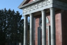Герой України збудував собі мавзолей за 3 мільйони доларів