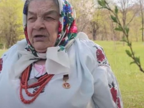82-річна бабуся заспівала пісню з Євробачення
