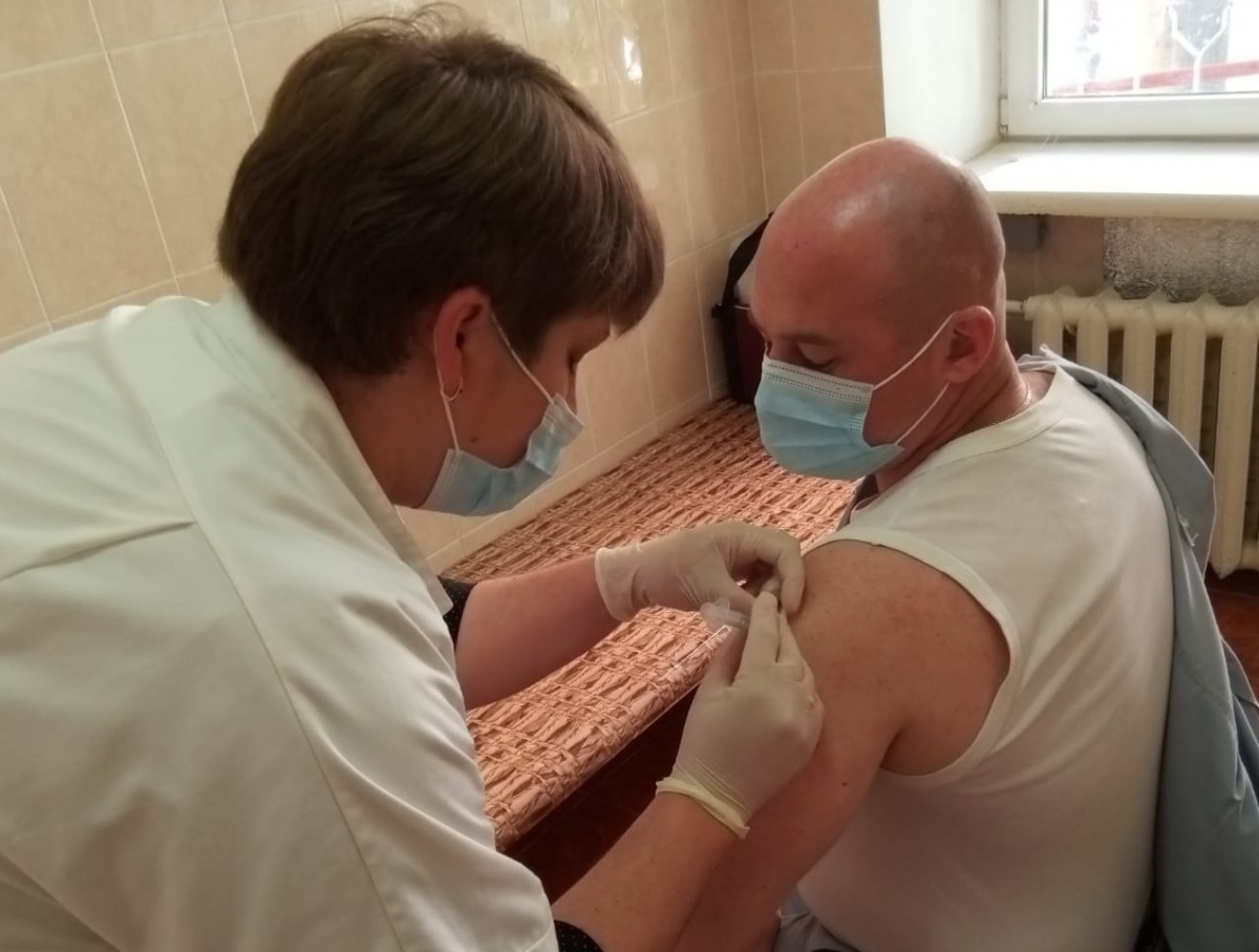 У Луцьку почали щеплювати від коронавірусу працівників СІЗО