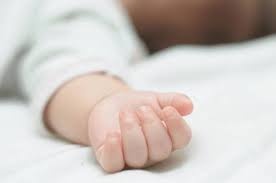 На Рівненщині задушилось 2-місячне дитя