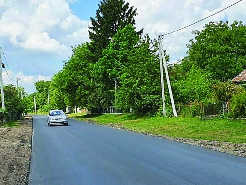 У селі на Рівненщині зробили дорогу, яка не бачила ремонту 30 років