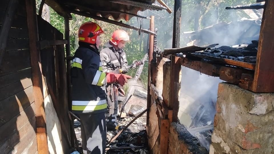 На Рівненщині підпалили чотири будинки на одній вулиці