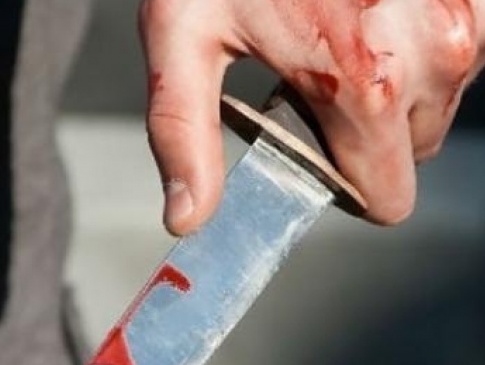 У Луцьку в 30-річного чоловіка встромили ніж