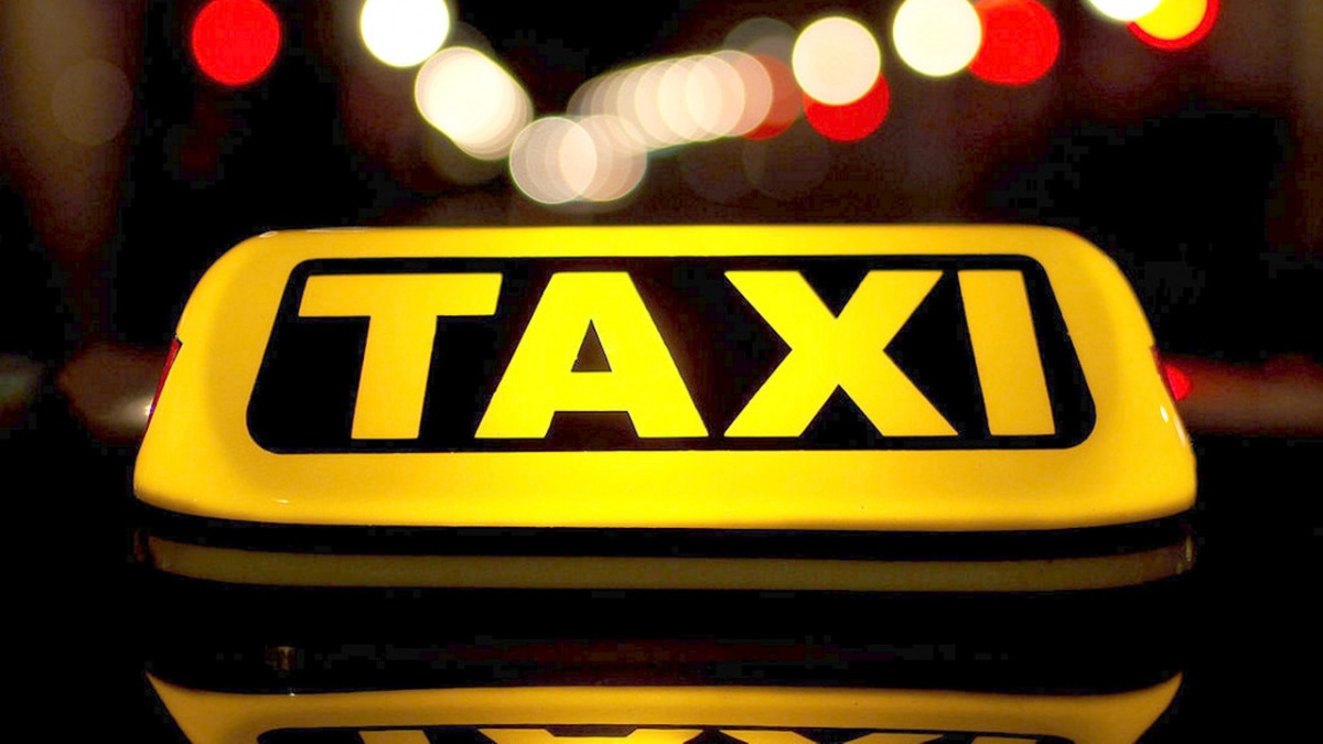 На Рівненщині жінка «розвела» на гроші десятки таксистів