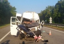 Рівненський автобус з пасажирами розбився на Житомирщині