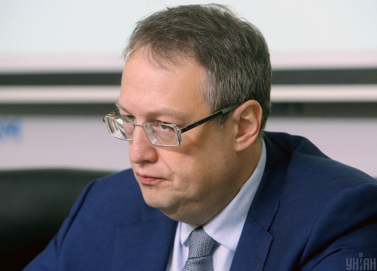 Уряд звільнив Геращенка з посади заступника МВС