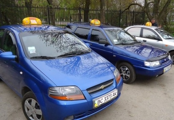 Луцькрада висловилася про роботу таксі у місті