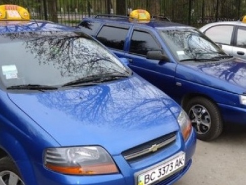 Луцькрада висловилася про роботу таксі у місті