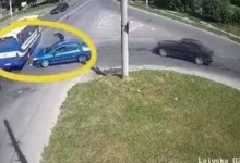 Оприлюднили відео аварії, де легковик врізався у рейсовий автобус у Луцьку