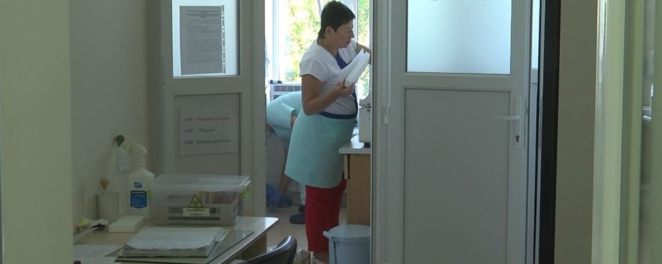 З відділення Волинської інфекційної лікарні звільнили 17 працівників