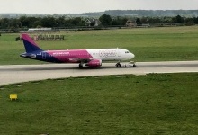 У Львові літак з 130 пасажирами здійснив аварійну посадку