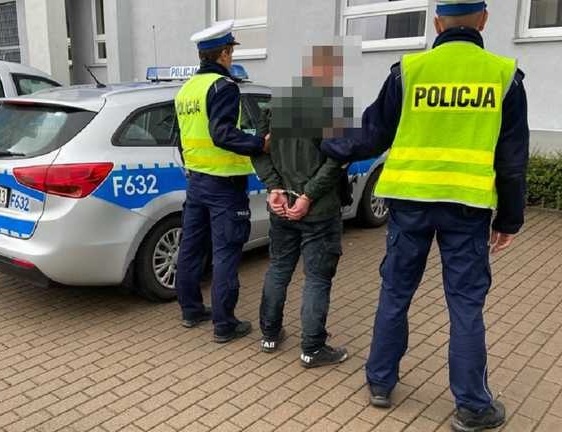 У Польщі українець на краденому фургоні втікав від поліції