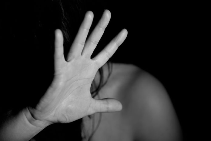 На Рівненщині зґвалтували 13-річну дівчину