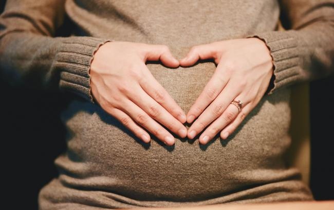 У Львові лікарі врятували життя жінці, яка завагітніла двійнею після штучного запліднення