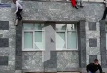 Студенти стрибали з вікон: у Росії молодик влаштував стрілянину в університеті