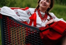 Мала стати електриком, а тепер вчить молодь любити українську культуру