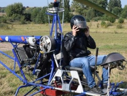 На Рівненщині батько та син змайстрували 300-кілограмовий вертоліт