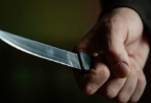 У Луцьку відправили під домашній арешт чоловіка, який поранив ножем двох людей