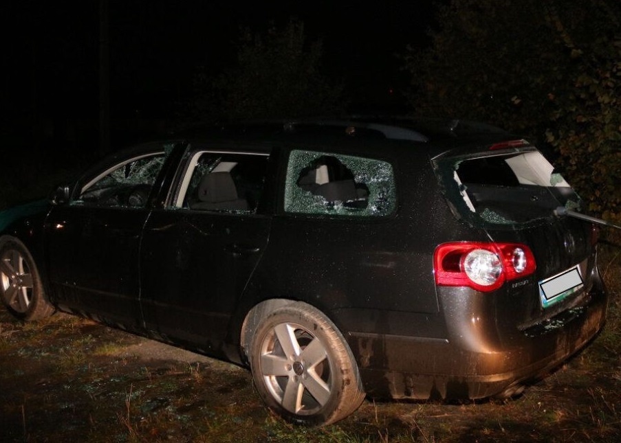 У Польщі п'яний українець побив камінням чуже авто