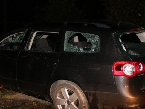 У Польщі п'яний українець побив камінням чуже авто