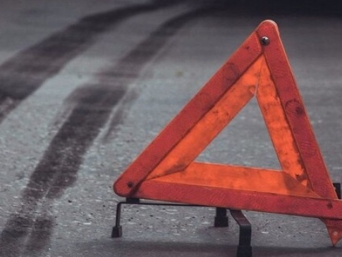 Смертельна ДТП у Луцькому районі: 26-річний водій збив трьох людей