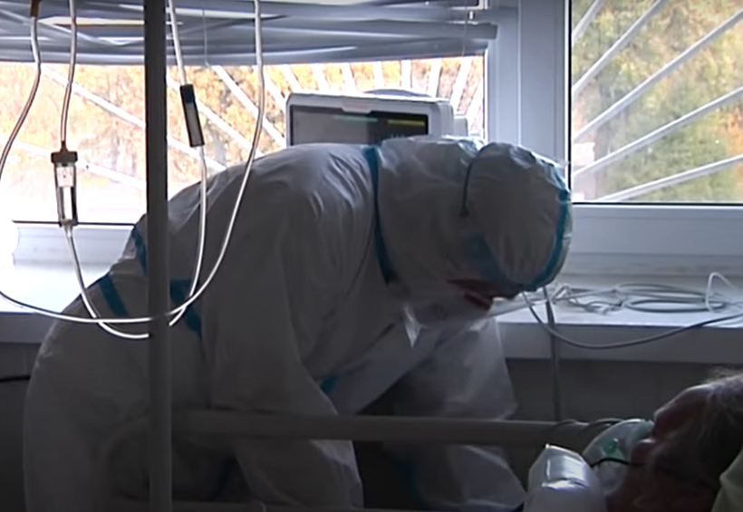 Щастить не всім: показали відео з ковідної реанімації лікарні біля Луцька
