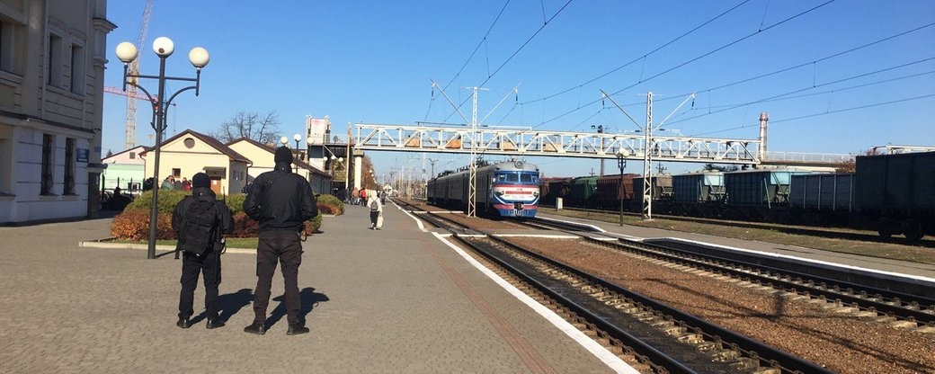 У Луцьку поліція не висадила з потяга пасажирів без ковід-сертифікатів