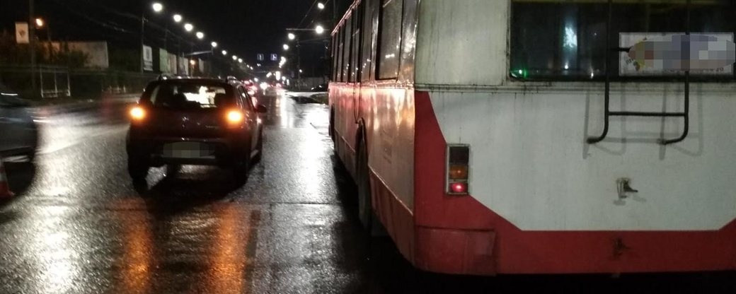 У Луцьку в лікарні досі перебуває водій тролейбуса, якого збив правоохоронець