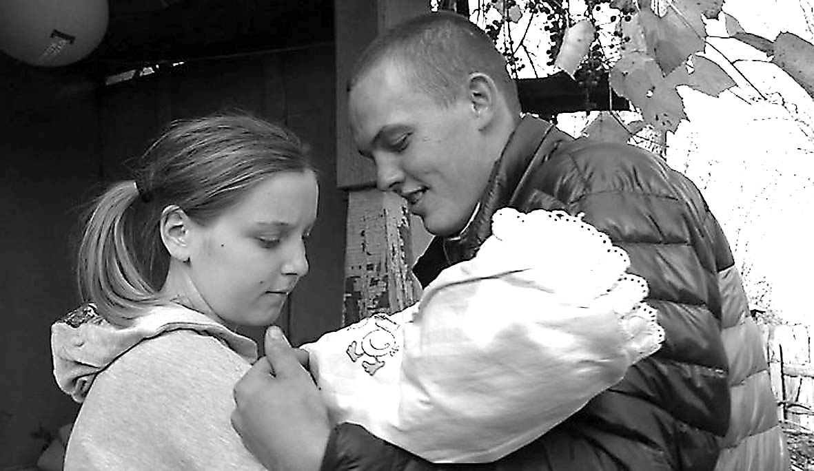Сергій та Наталка з новонародженою донькою