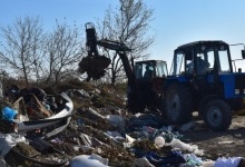 На Волині «Нова пошта» влаштувала стихійне сміттєзвалище