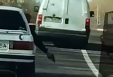 У Луцьку пасажир BMW виставив у вікно пістолет