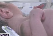 Викинуте породіллею немовля на Тернопільщині знайшла школярка