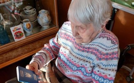 104-річна українка збирається у подорож до Польщі
