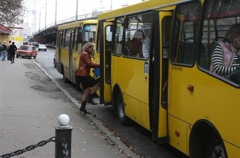 У Луцьку у міський транспорт планують пускати лише вакцинованих