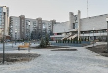 Як виглядає оновлена площа біля РАЦСу у Луцьку