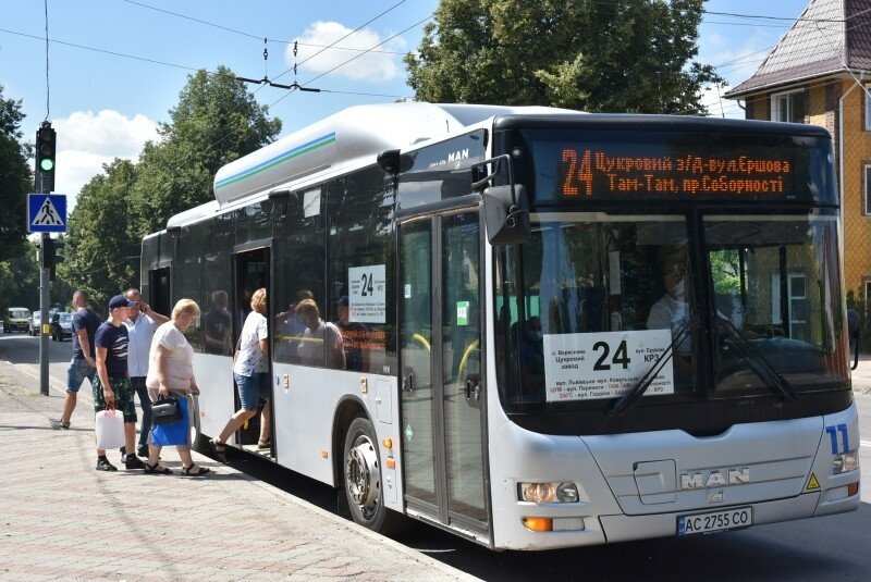 У Луцьку знову здорожчає проїзд у громадському транспорті