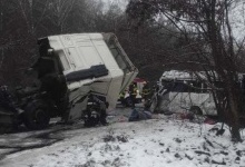 Заарештували водія вантажівки, який спричинив ДТП із 13-ма загиблими на Чернігівщині