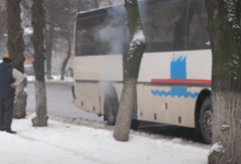 У Луцьку посеред дороги задимівся автобус