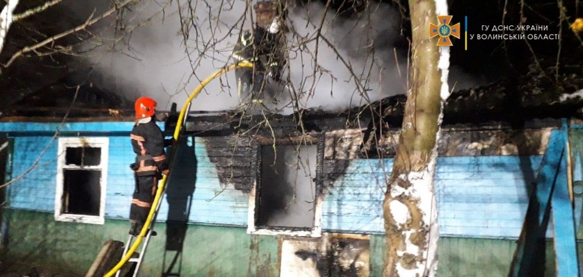 Будинок згорів за дві години: подробиці пожежі на Волині, в якій загинули два чоловіки