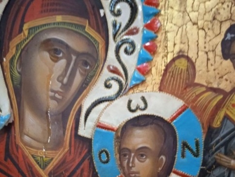 У церкві на Рівненщині на очах у прихожан замироточила ікона