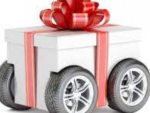 Що подарувати автолюбителю: топ ідей оригінальних подарунків