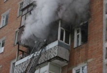У Луцьку через обмежувачі пожежні не змогли проїхати до будинку