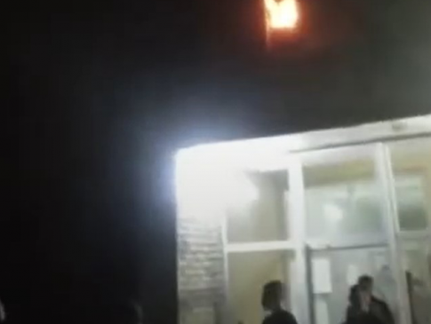 Показали відео пожежі в гуртожитку на Волині